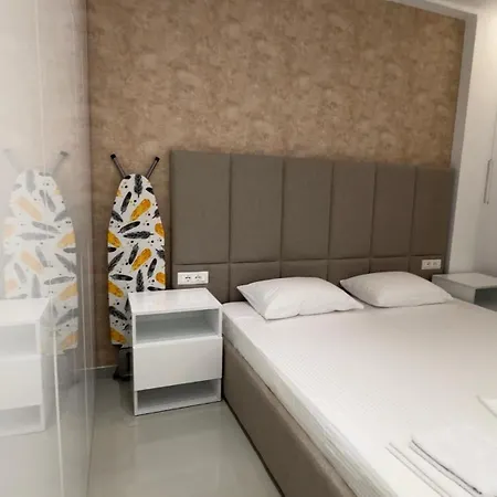 아파트 Vlora Apartment *